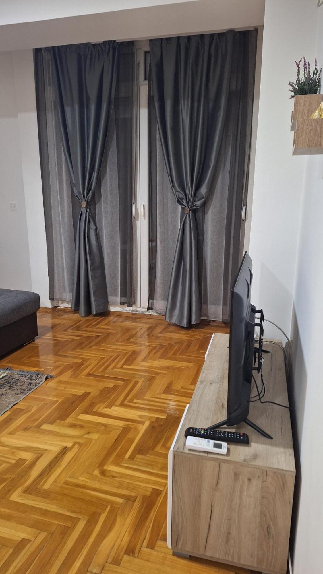 Bim Apartment Ohrid Esterno foto