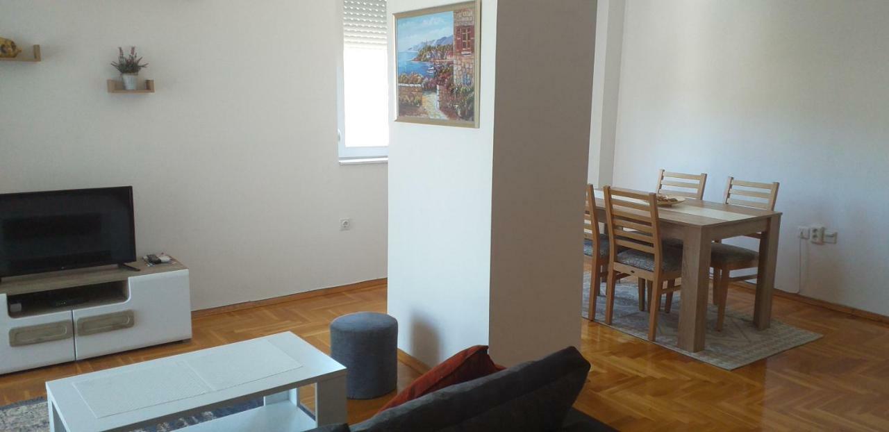 Bim Apartment Ohrid Esterno foto